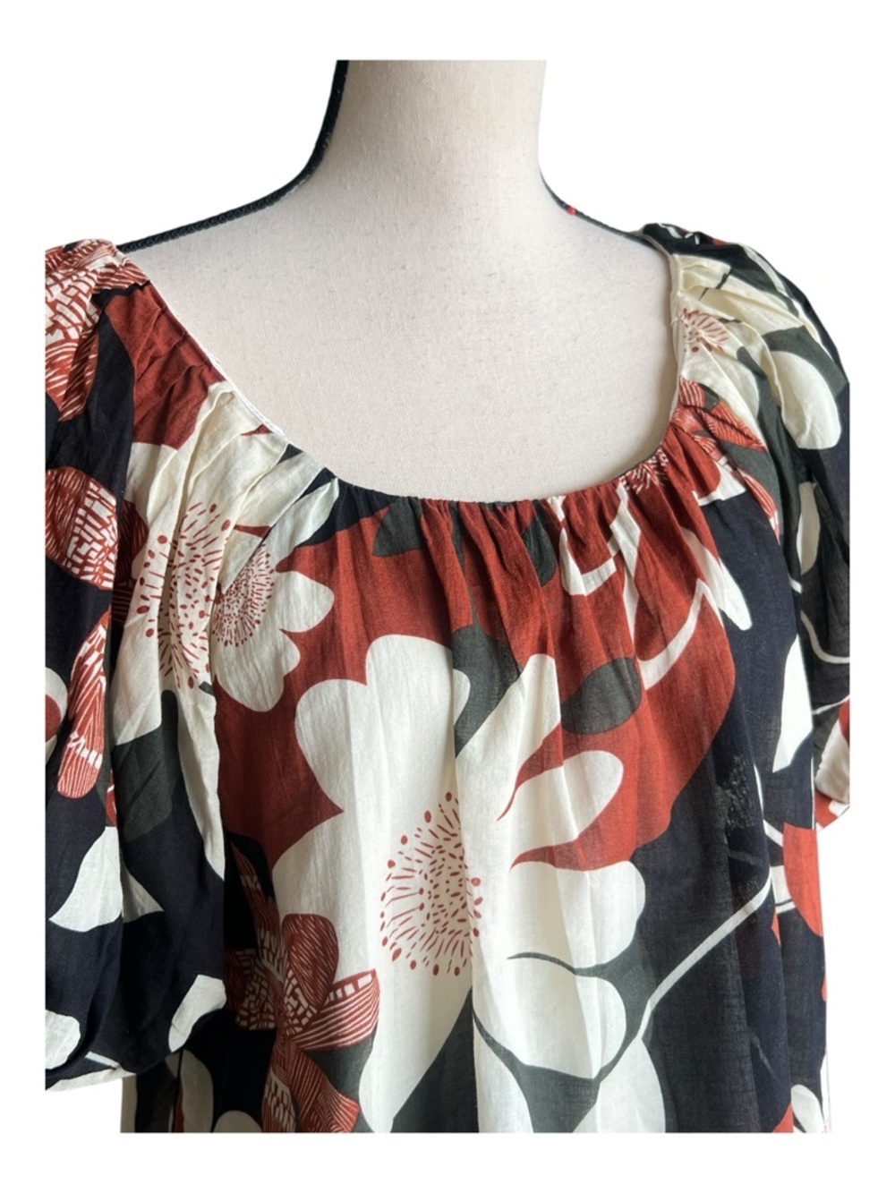 Umgee Black & Rust Floral Puff Sleeve Blouse Size M - Picture 5 of 11